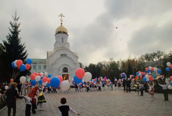 Надеждинская площадь п. Энергетиков - центр духовной и культурной жизни - УРАЛЬСКИЙ ГУМАНИТАРНЫЙ ИНСТИТУТ